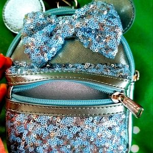 New Minnie mouse sequined loungefly mini backback